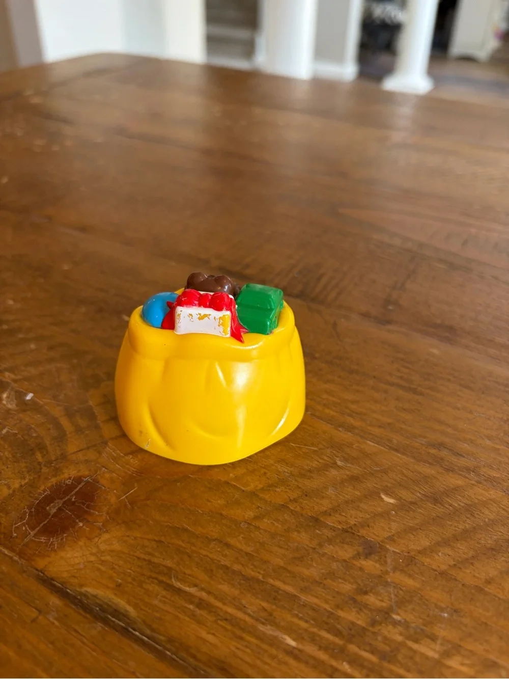 Fisher Price Little People Christmas Santa’s gift bag as is
